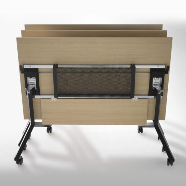 TIPPER folding training tables configured in U-shape meeting room layout