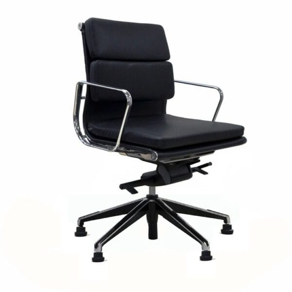 Oscar mid-back meeting chair in black upholstery with aluminium frame